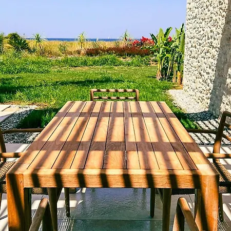 Taf Saltskin Villa *